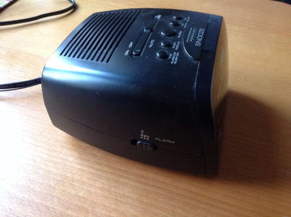 Alarm Clock and Radio64286396792579121