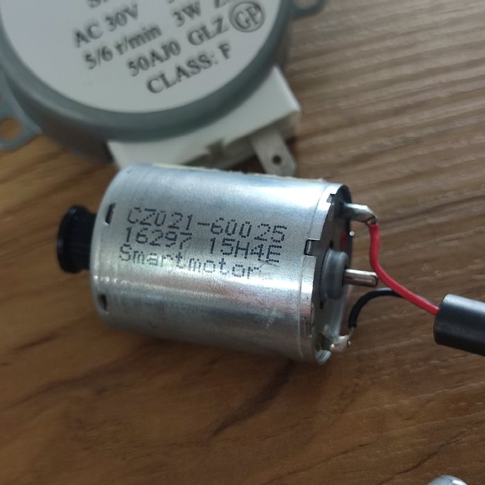 Silniki i silniczki 3V, 9V, 12V, 30V i 220V AC
