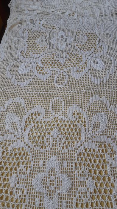 Toalha grande mesa em renda 4,50x1,50m - Nova - ÚLTIMOS DIAS