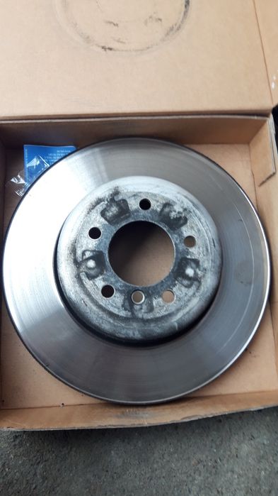 Tarcze przód ATE OE BMW E60 E61 E63 E64 klocki