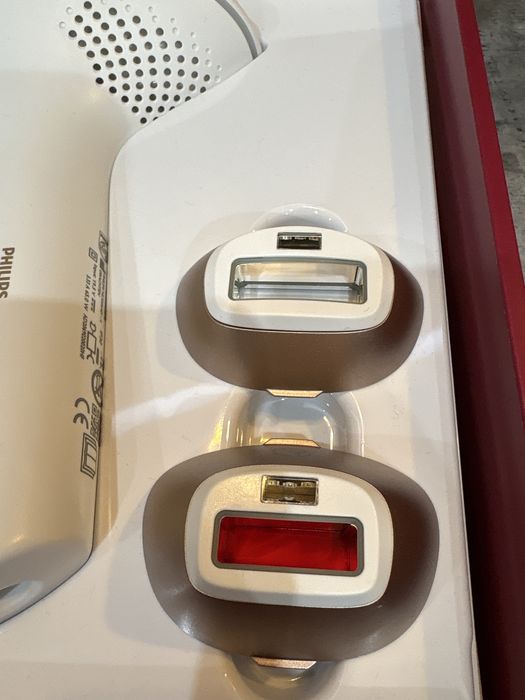Philips Lumea IPL Hair Removal 9000 BRI955