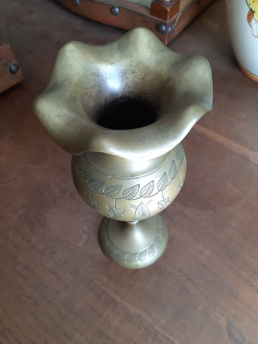 Decorative metal cup64585191190787122