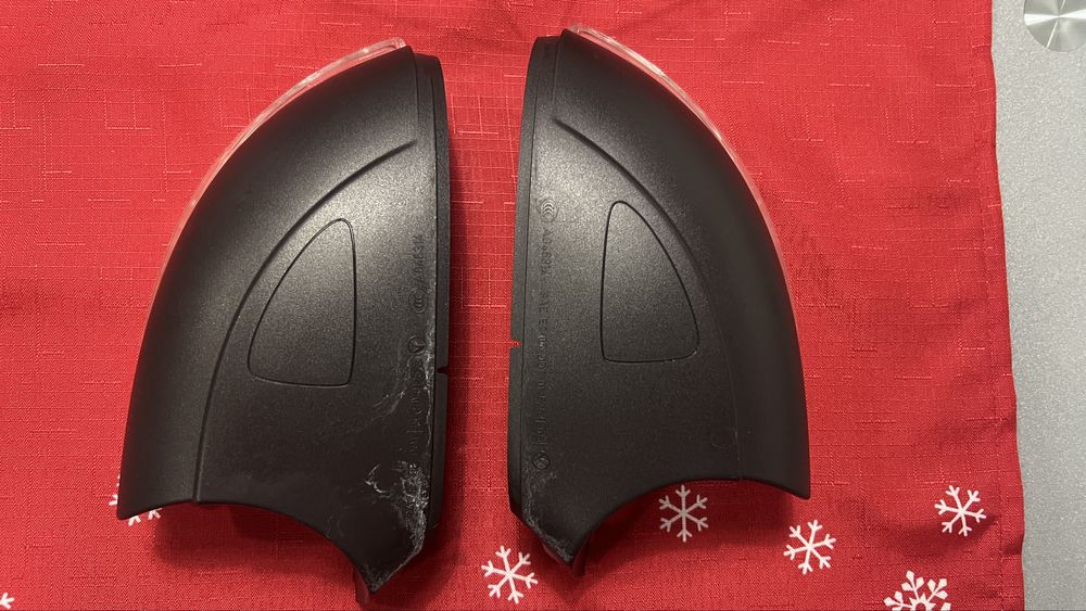 Повторитель поворота в зеркало Volkswagen Touran 10-15