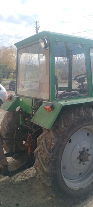 Трактор МТЗ 82 в робочому стані все працює завів і поїхав