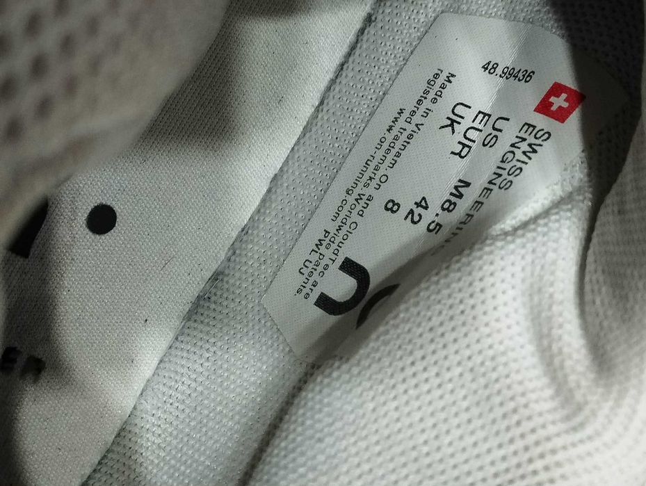 On Running The Roger buty sportowe męskie size 42