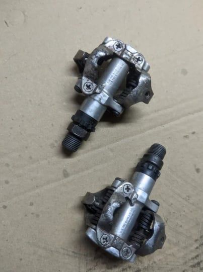 Pedais Shimano PD-M520