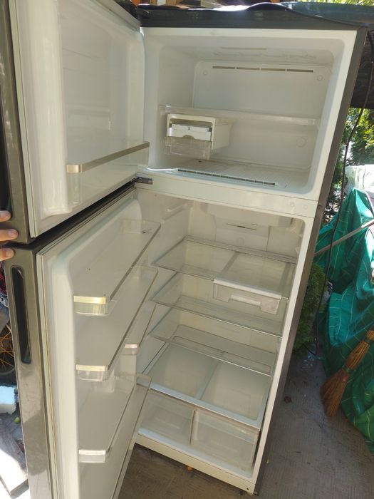 Холодильник Samsung