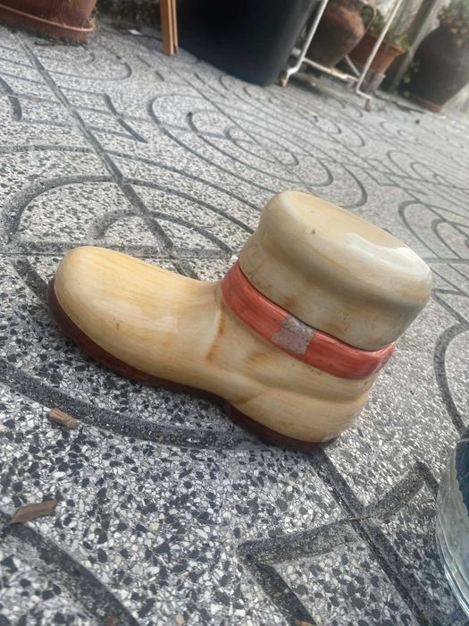 Coisas antigas,quadros cadieiros e vasos