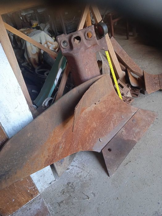 Плуг ПН 1 -35. Б/У