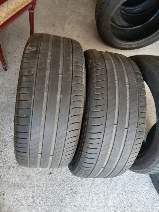 4 Pneus 235/45R17 Continental e Michelin