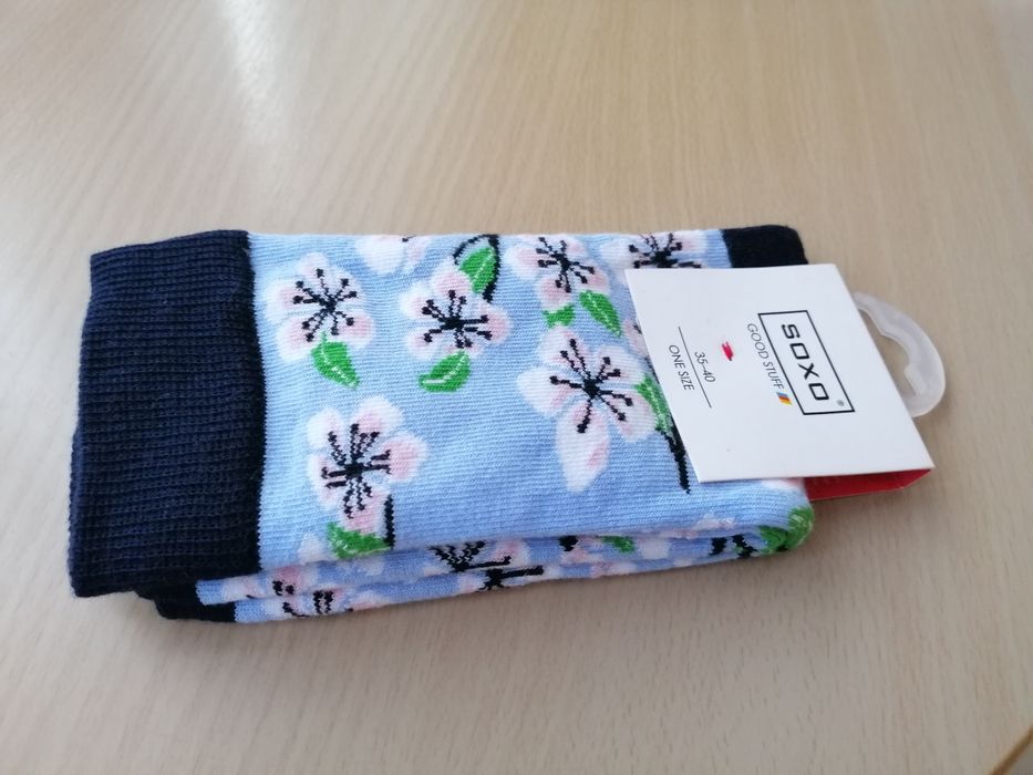 Skarpetka damskie w kwiatki SOXO