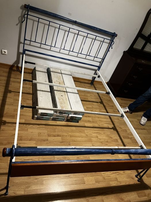 Cama de casal segunda mão em bom estado