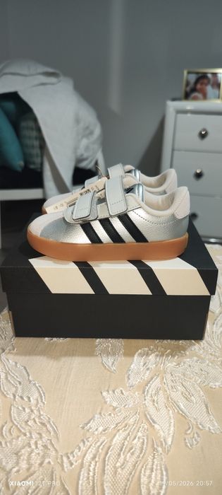Ténis Adidas unissexo