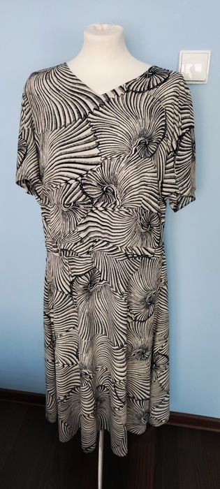 Elegancka sukienka 42 na wesele