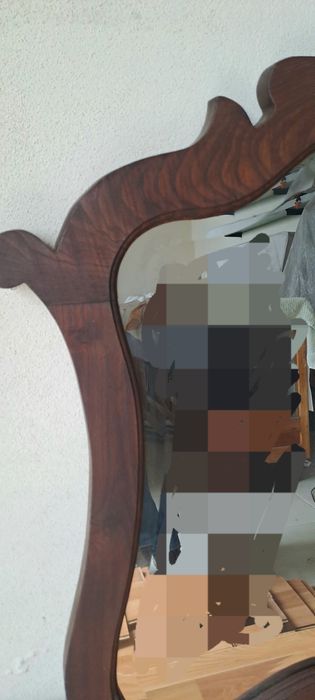 Espelho antigo com moldura em madeira maciça 72cmx62cm