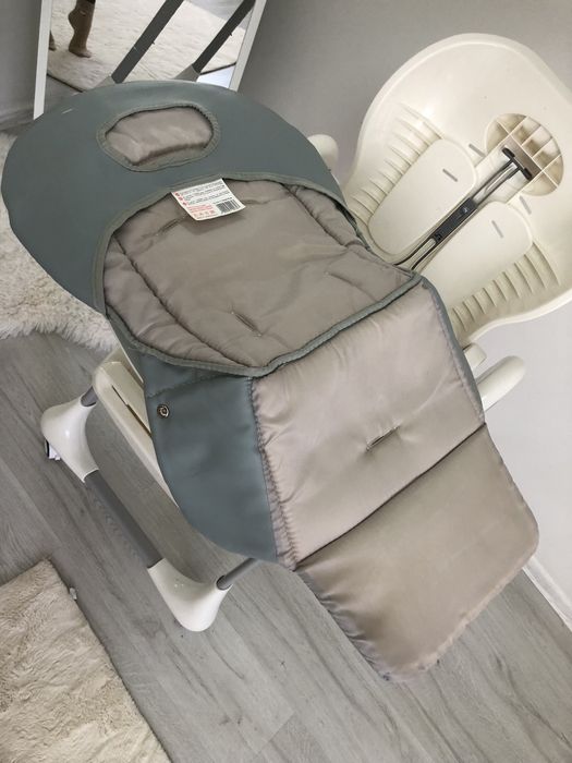 Стільчик для годування Carrello Toffee