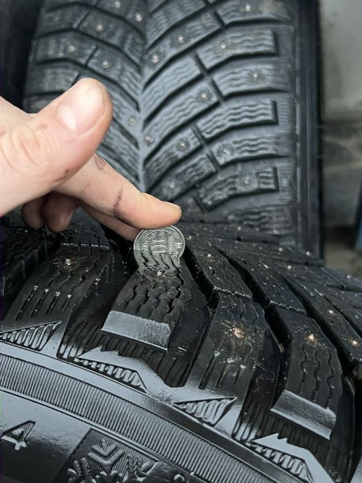 Резина michelin x-ice north 4 r18 245/50 2024 рік шип