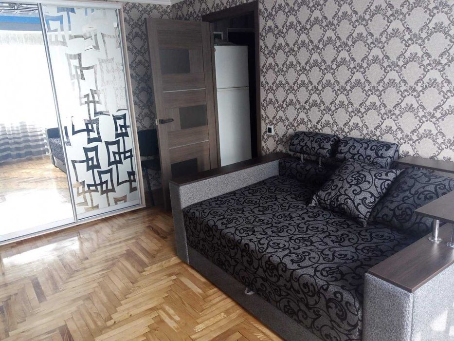 Світло завжди ! квартира подобово Правий берег біля 9 лікарні