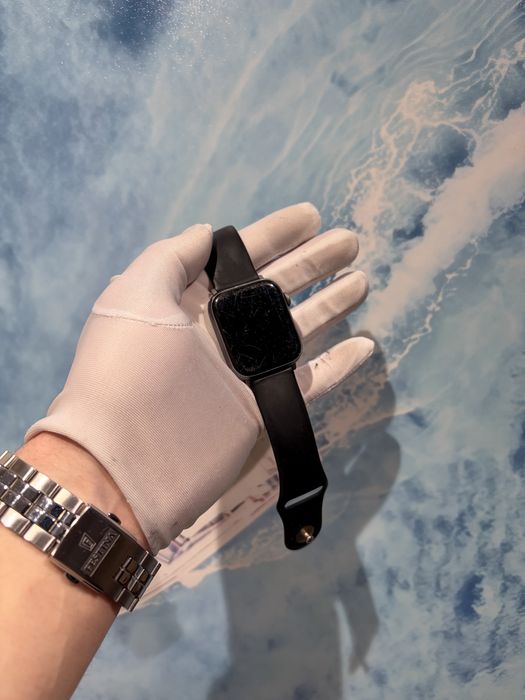 Apple Watch 4 44mm Space Gray