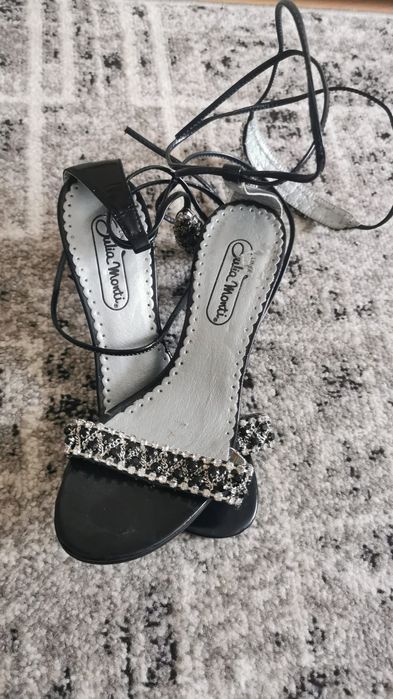Szpilki nowe rozmiar 35