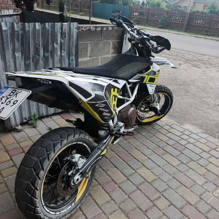 Supermoto Husgvarna 701, обмін на БМВ Є39