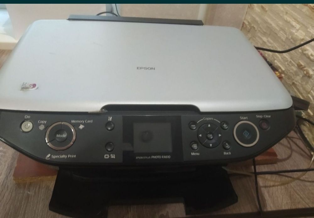 Принтер Epson Stylus PHOTO RX610