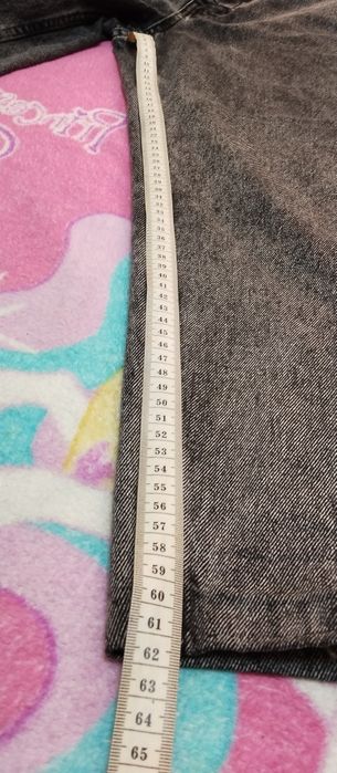 Джинси моми на дівчинку