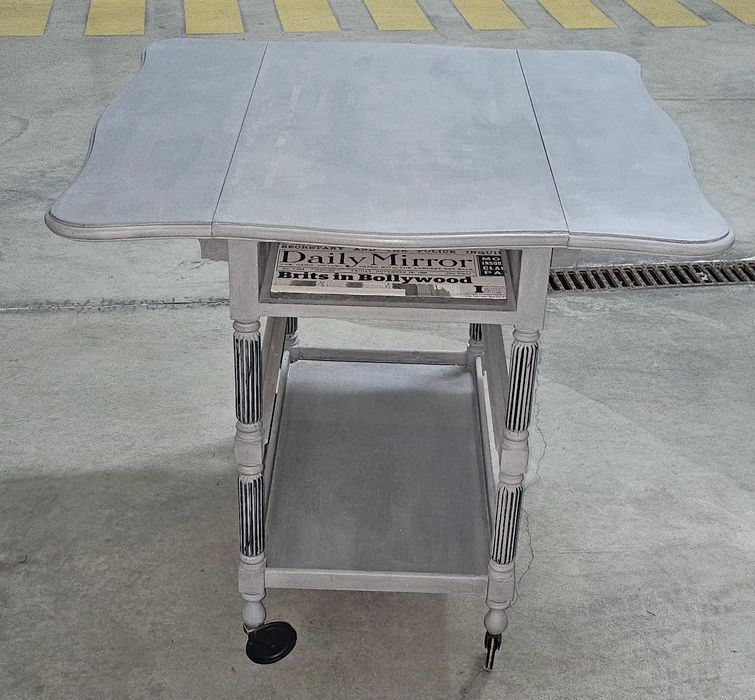 Mesa de apoio ou carrinho