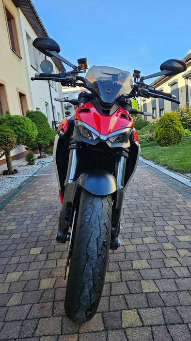 Ducati Streetfighter V2 Salon Polska
