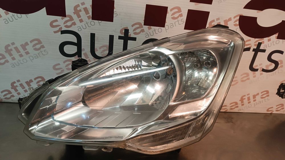 Ótica / Farol Citroen Berlingo / Peugeot Partner 2015-2018 - Esquerda 9682828280 89318031