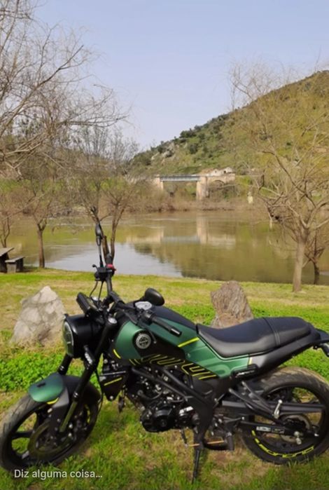 Benelli Leoncino 125