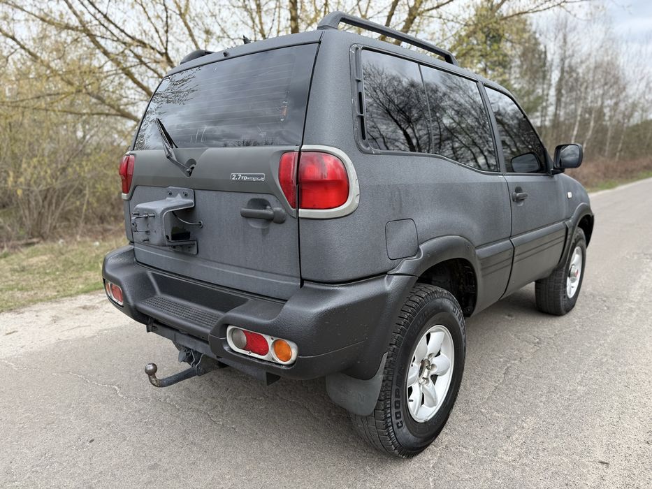 Nissan Terrano II