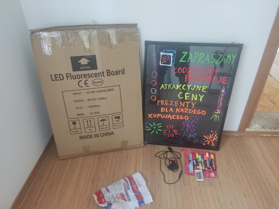 Tablica podświetlana LED 60x80 cm