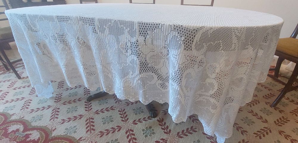 Toalha de renda feita à mão