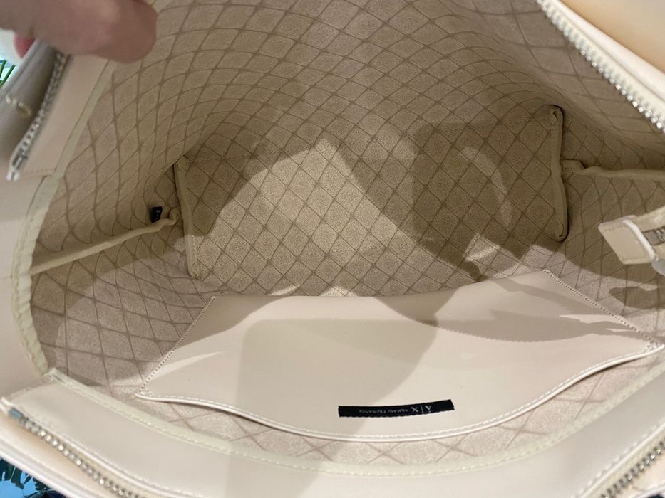 Torebka Armani Exchange kremowa duża