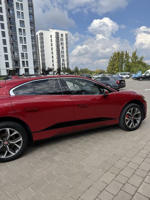Продаеться jaguar i-pace