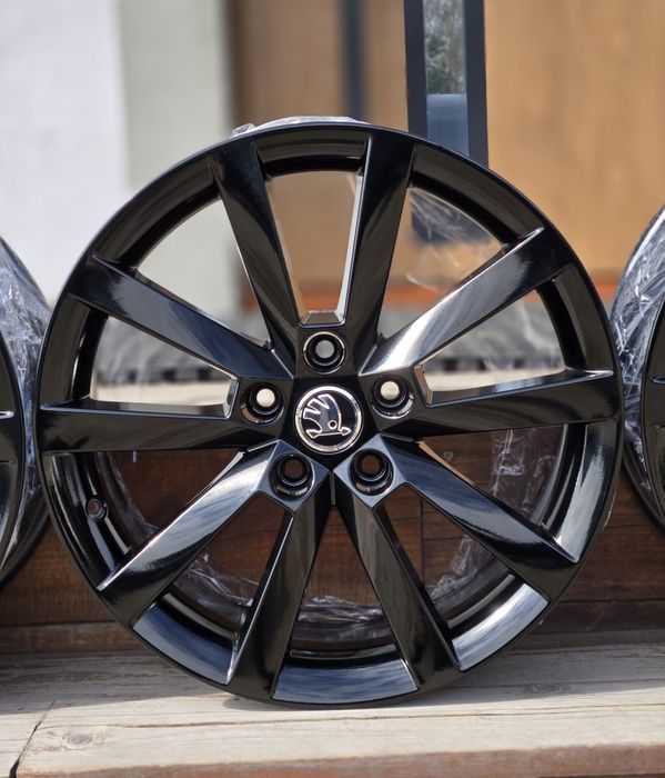 18 5x112 OEM Skoda Octavia 3 jak nowe Superb