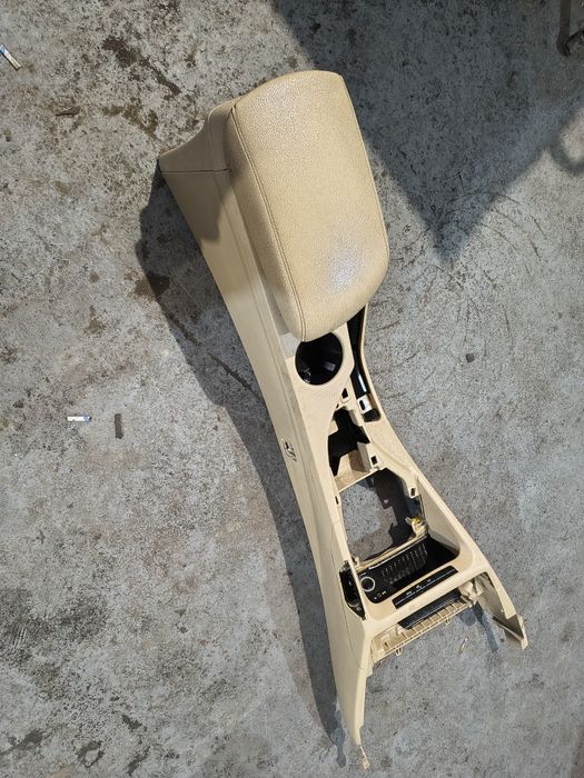 Tunel środkowy podłokietnik BMW X1 e84 cupholder schowek popielniczka