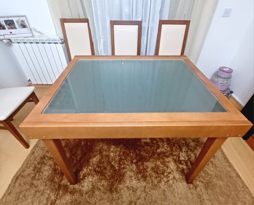 Conjunro mesa e Móvel de Sala em cerejeira
