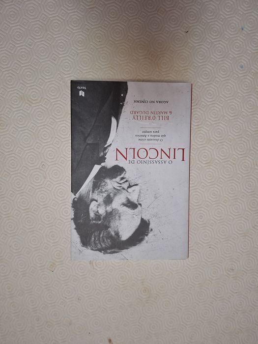 Livro "O Assassínio de Lincoln"