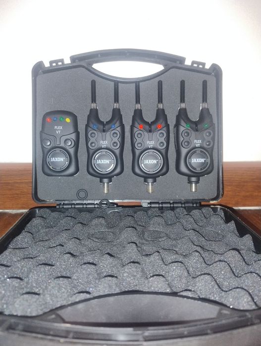 Zestaw Mivardi rod pod + 3 Sygnalizatory brań Jaxon