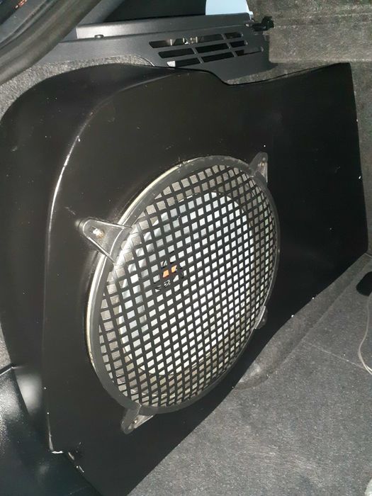 Caixa Subwoofer BMW