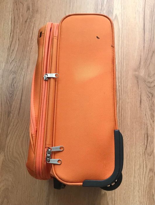 Чемодан валіза