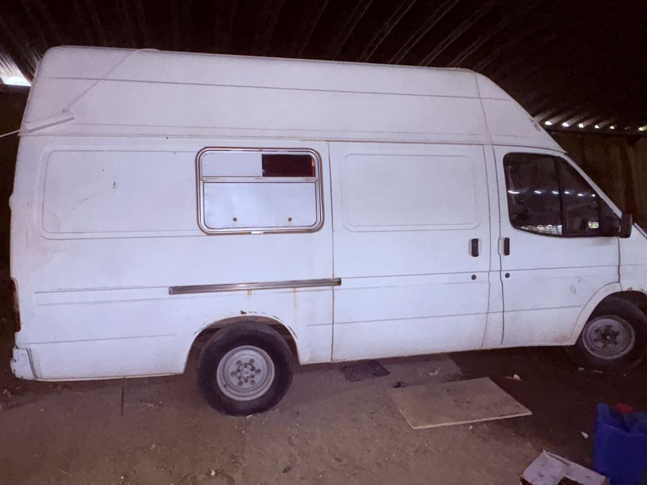 Autocaravana pronta para morar