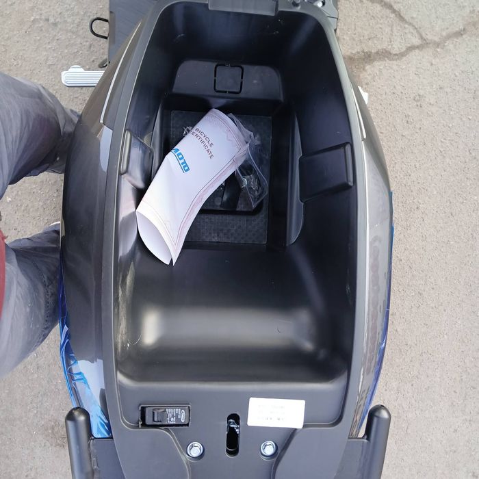 Новинка Елетроскутера SokMoto  E9 GT 2999W  72V28A