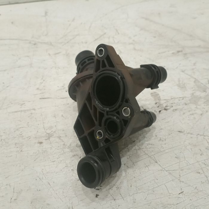 Carcaça de termostato - BMW 1 (F21) | 11 -