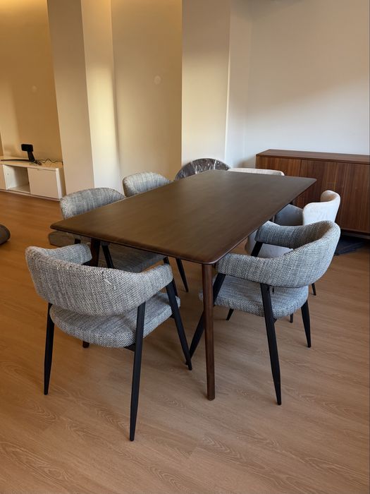Mesa de jantar acácia El Corte Inglès