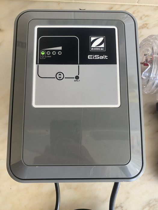 Clorador salino zodiac pronto a instalar