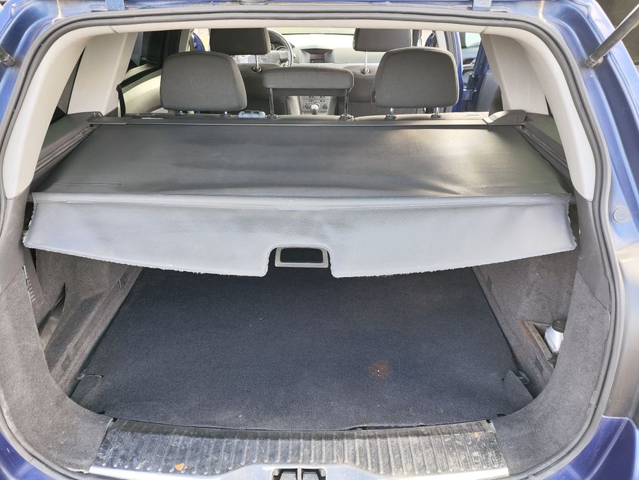 Opel Astra H 2004-2011 деталі салону