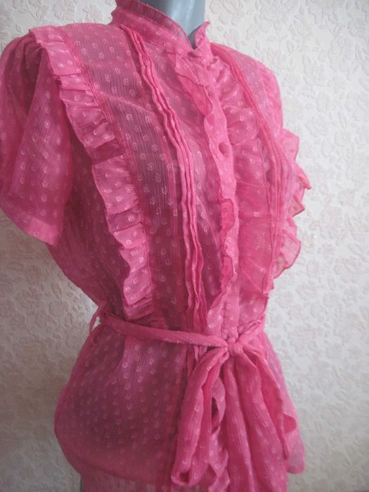 Яскрава літня блуза